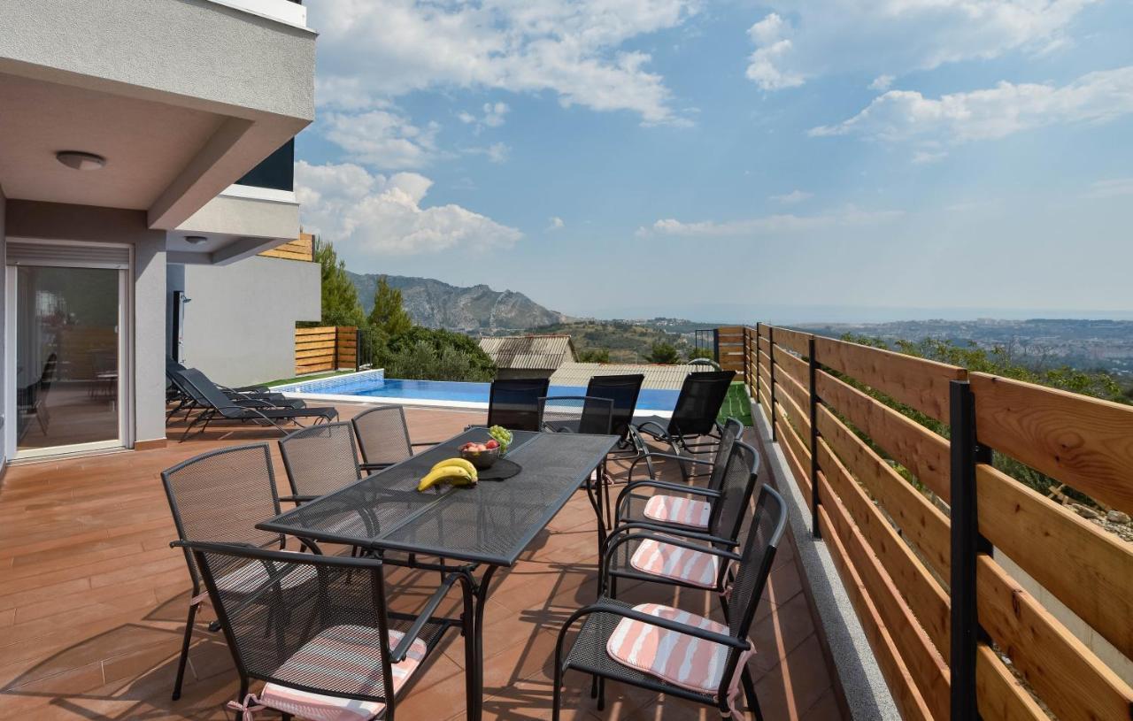 Villas Alfa & Omega Klis Екстер'єр фото