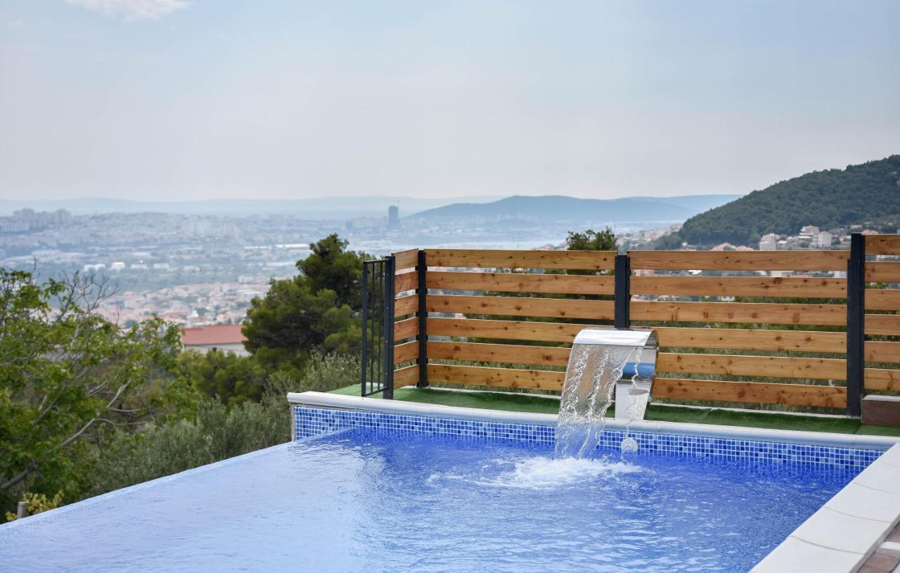 Villas Alfa & Omega Klis Екстер'єр фото